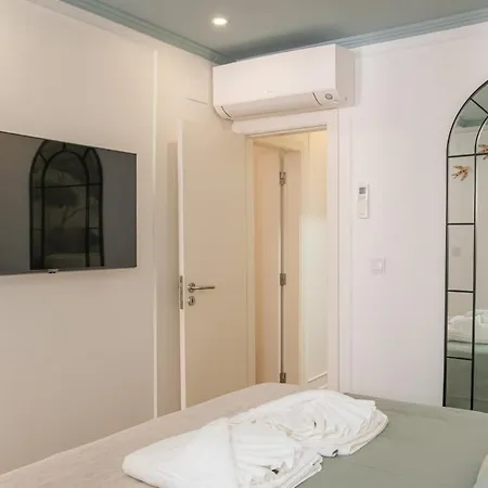 New! Luxury 2br Retreat, 2 Baths, Ac, Citycenter Daire *