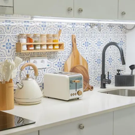 New! Luxury 2br Retreat, 2 Baths, Ac, Citycenter *