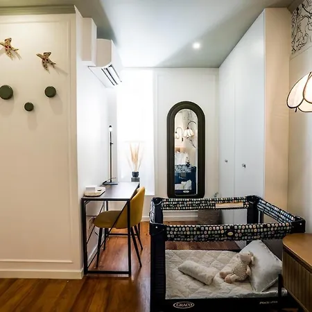 New! Luxury 2br Retreat, 2 Baths, Ac, Citycenter * リスボン