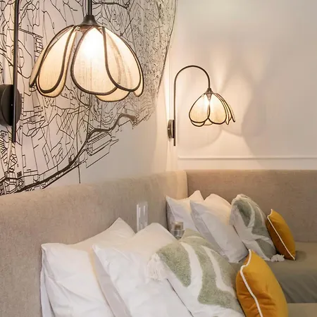 New! Luxury 2br Retreat, 2 Baths, Ac, Citycenter アパート