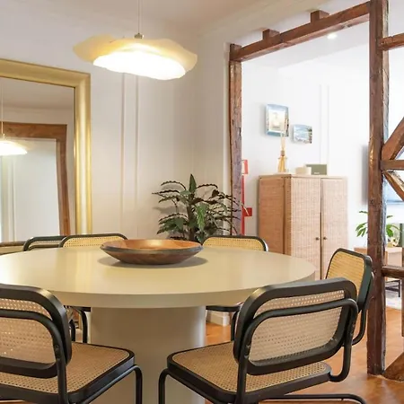 New! Luxury 2br Retreat, 2 Baths, Ac, Citycenter * Lisboa